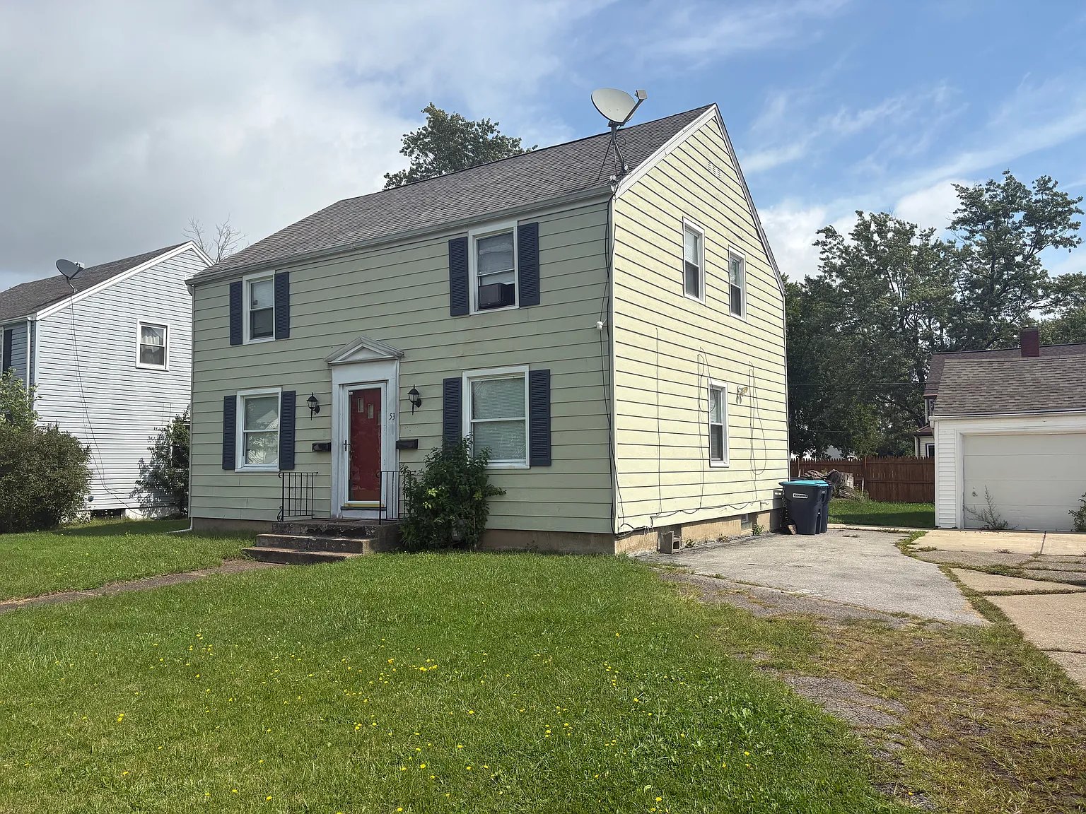 2 bed, 800 sqft, $1,300 — Photo 2
