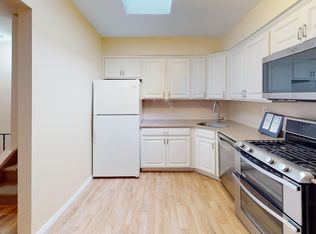 233 Ada Dr FLOOR 2, Staten Island, NY 10314