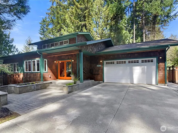 5690 NE Wild Cherry Lane, Bainbridge Island, WA 98110