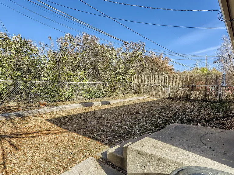 8507 W 62nd Pl — Photo 25