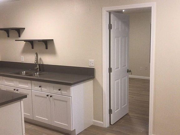 3rd image of 143 Linda Way APT B