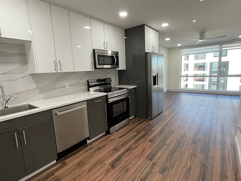 4906 Spruce St #524 — Photo 3
