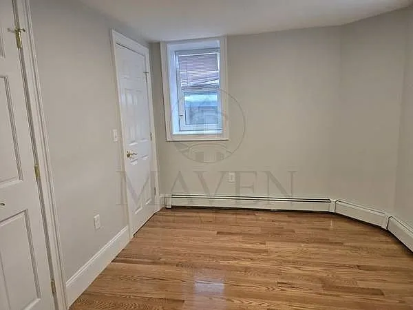 60 Hawthorne St #2 — Photo 5