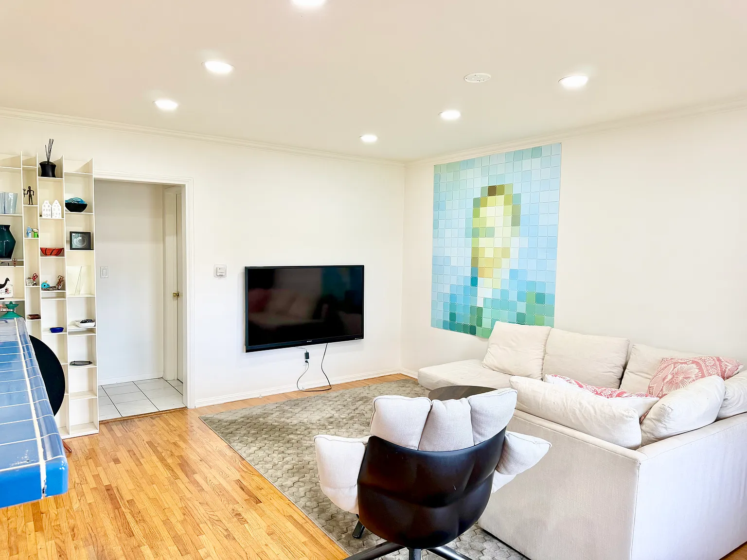 3 bed, 1456 sqft, $4,800 — Photo 4