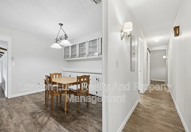 9246 Bearden Rd — Photo 12