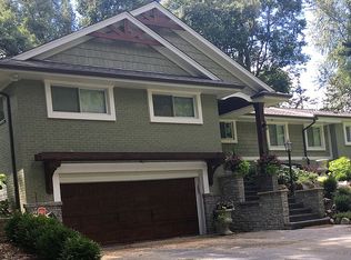 2740 Thedford Rd, Bloomfield Hills, MI 48304