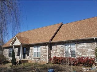 1105 Tylertown Rd, Clarksville, TN 37040