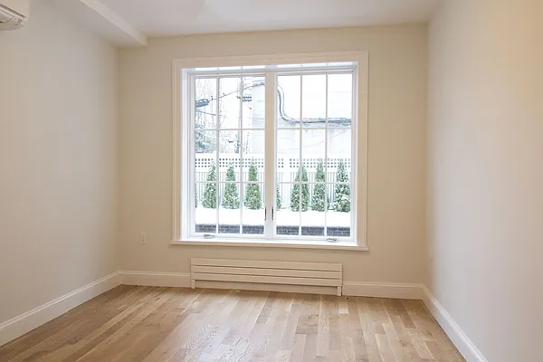 Rented by Grand & Co. | media 26