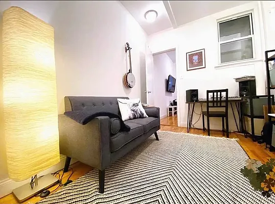 Rented by Corcoran | media 32