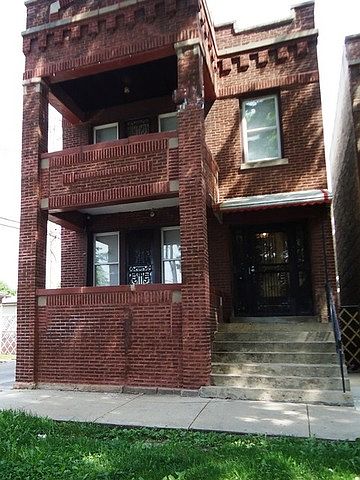 1st image of 5022 W Wabansia Ave
