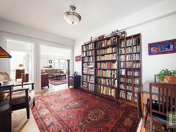 3rd image of 180 Cabrini Blvd APT 94