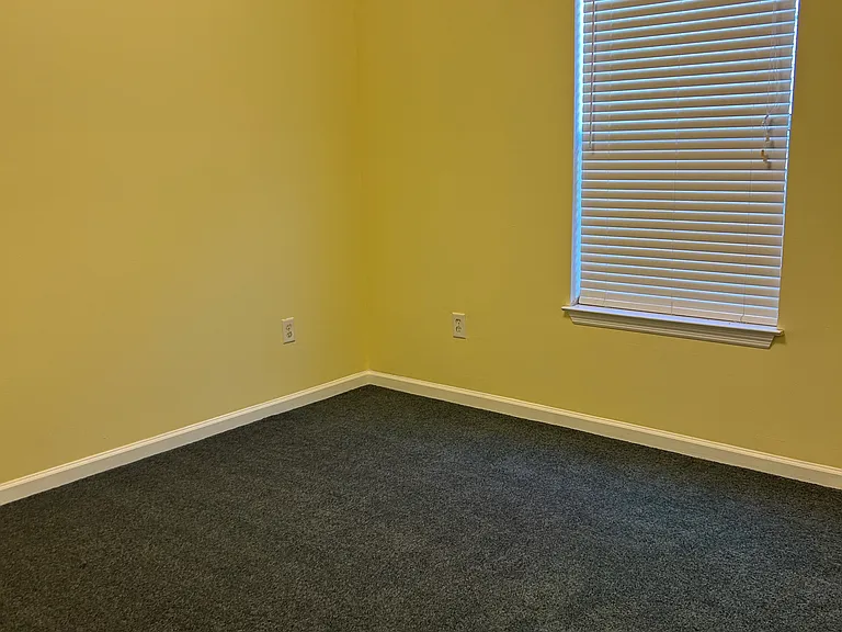580 Tribeca Ct — Photo 10