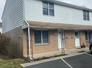 962 E Maple St, Palmyra, PA 17078