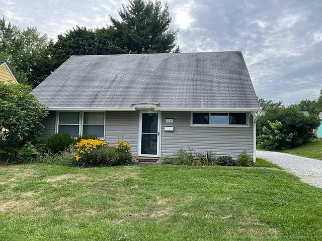 1st image of 2240 Larchdale Dr