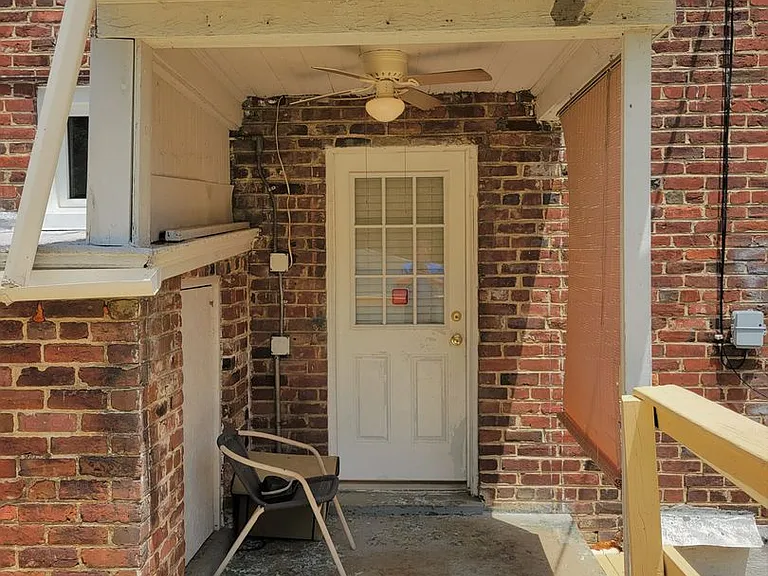 1315 Byron St — Photo 25
