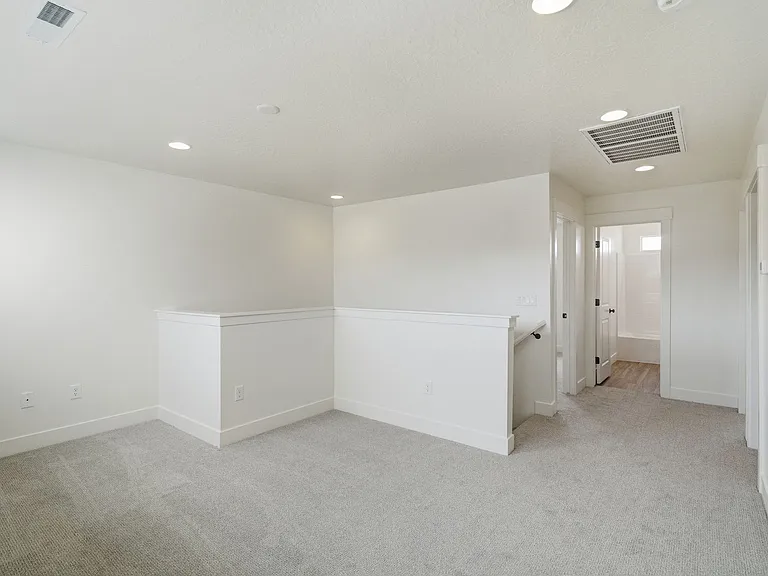 5690 S Weehawken Ln — Photo 19
