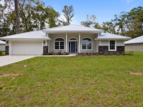 9080 Dorie Dr, Fanning Springs, FL 32693