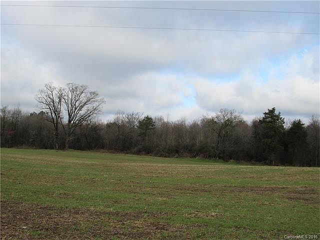 2nd image of Nance Tarlton Rd