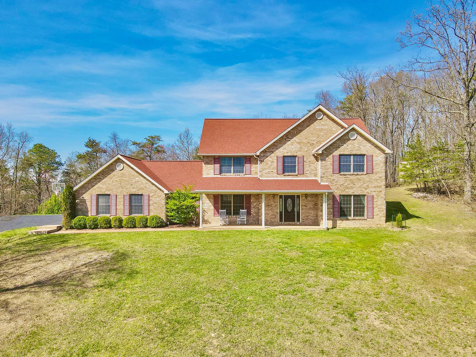 1130 Cassatt Ln photo 1