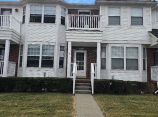 29280 Classic Dr, Chesterfield, MI 48051