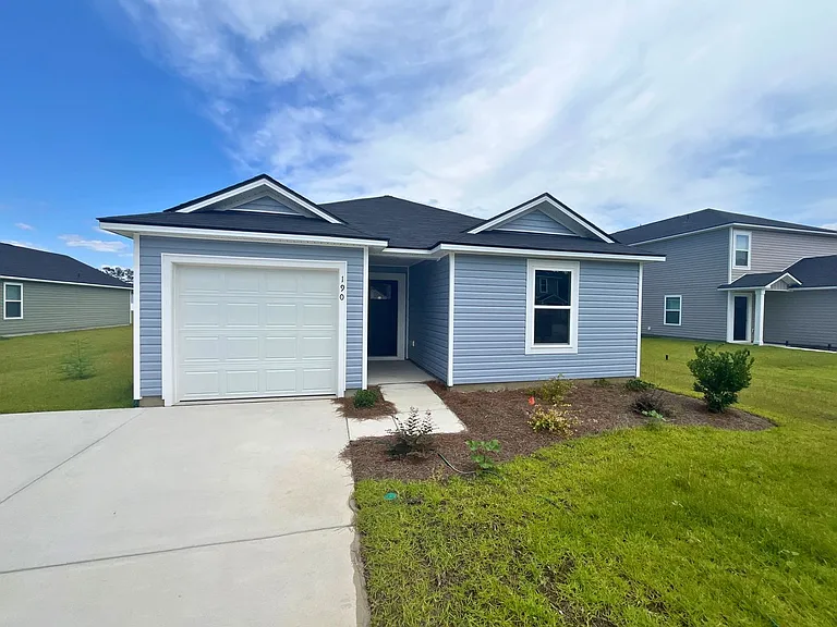 190 Birchwood Dr — Photo 1