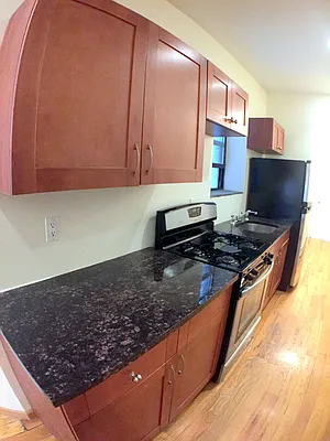 Rented by Uptown Flats LLC | media 3