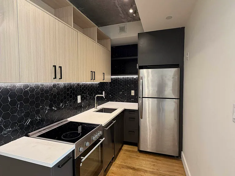 200 Linden Blvd #2A — Photo 5