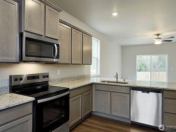 5th image of 8505 13th Avenue E