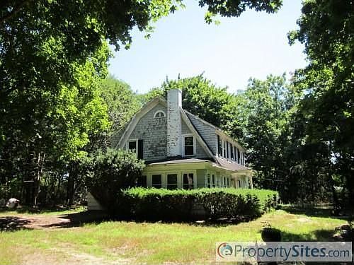 1st image of 597 Montauk Hwy