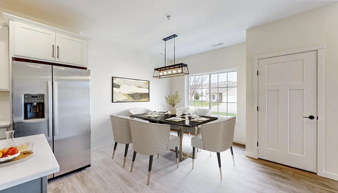 3 bed, 2048 sqft, $2,850 — Photo 3