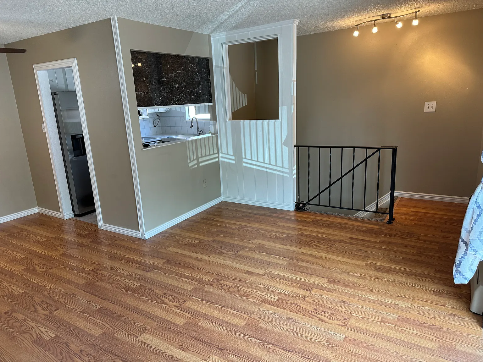 2 bed, 955 sqft, $1,725 — Photo 4