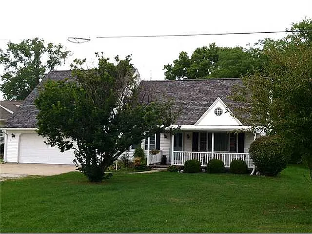 1422 S Lallendorf Rd photo 1