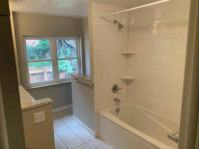 2325 S Clayton St — Photo 14