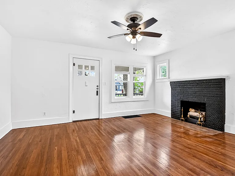 620 S Weller Ave — Photo 7