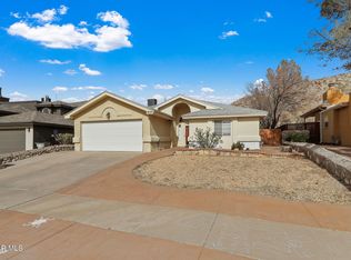 930 Totonaca Ln, El Paso, TX 79912