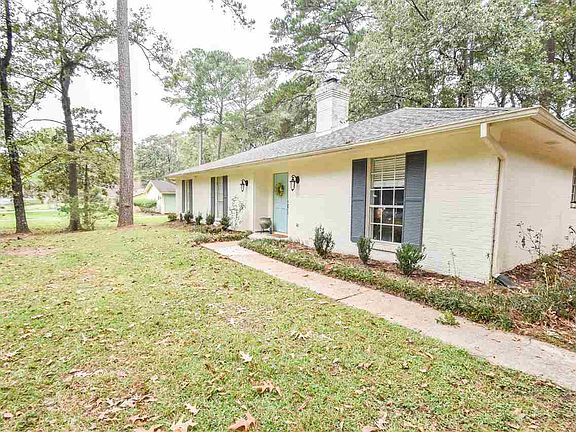 5th image of 412 Bay Park Dr