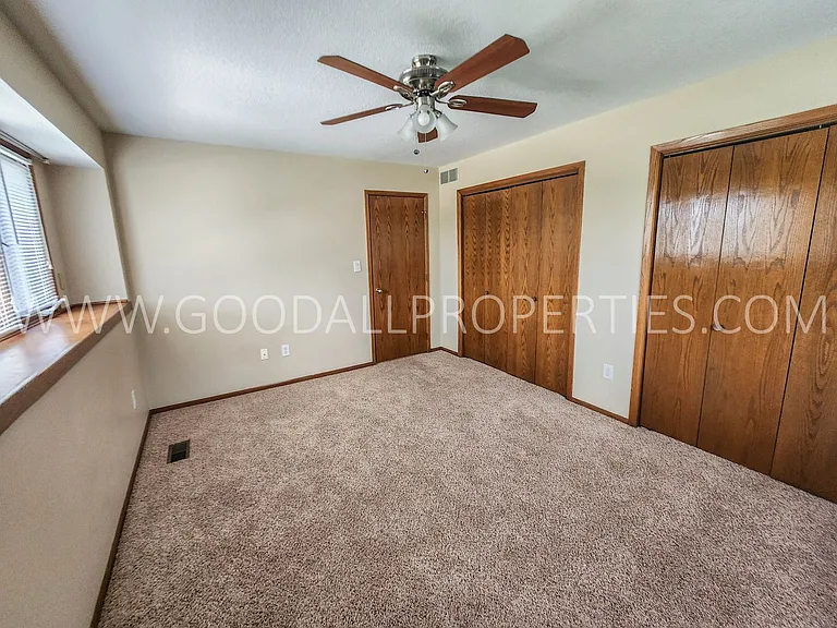 924 Prairie View Dr — Photo 20