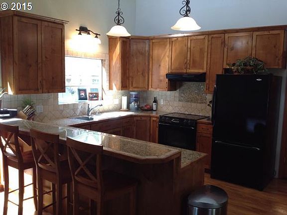 2nd image of 1711 SE 115th Ct