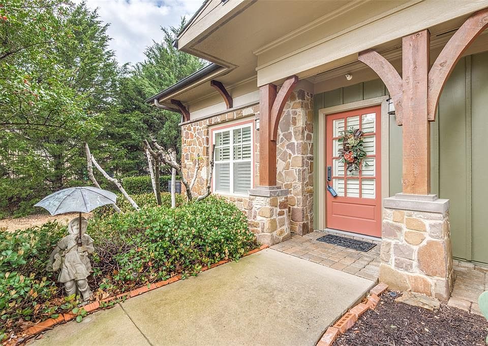 1st image of 8909 Dewland Dr #4002
