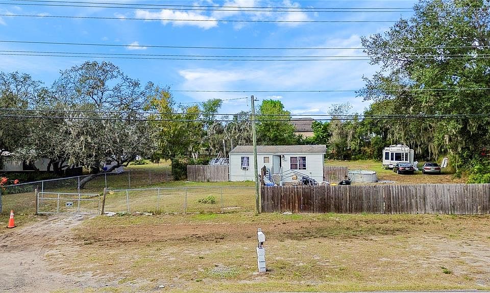 2nd image of 12807 Balm Riverview Rd #A