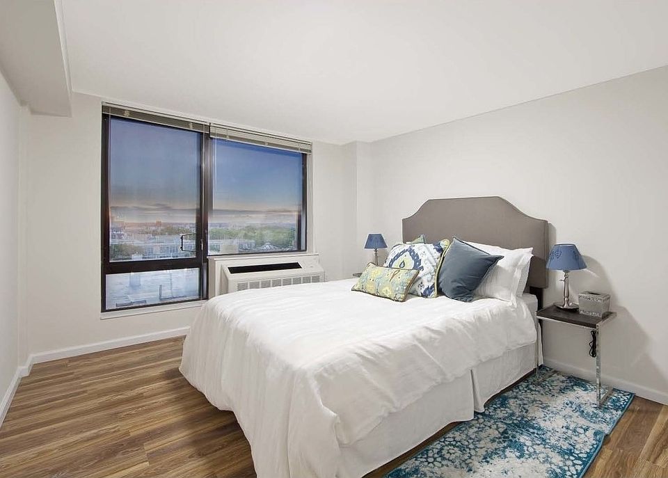 1st image of 2763 Morris Ave APT 306