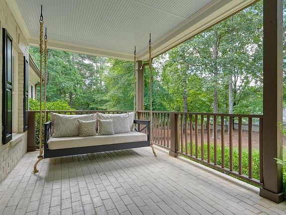 3rd image of 1385 Keans Ct