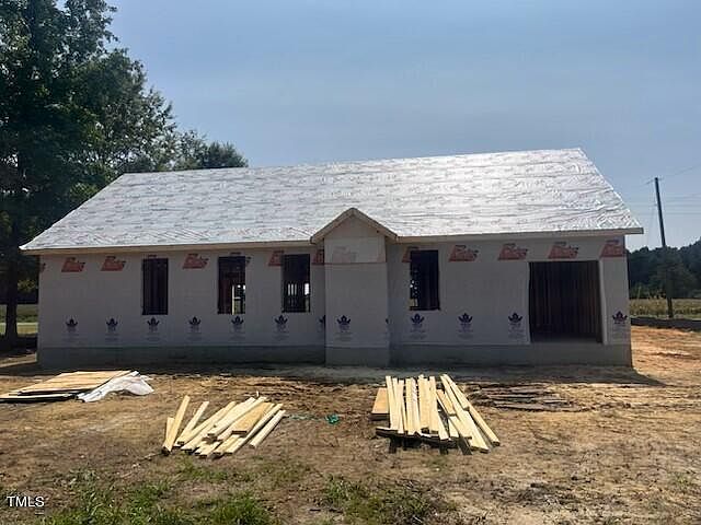 2nd image of 100 Avery Rd