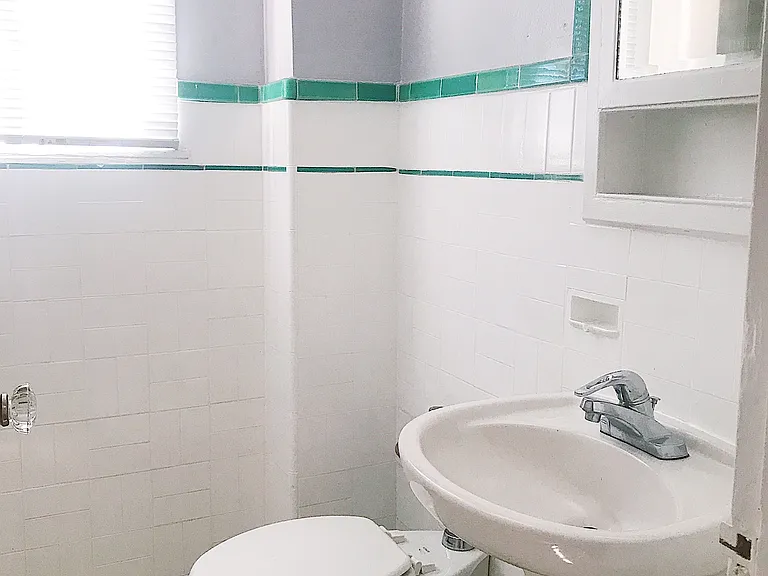 La Leyenda Apartments — Photo 31