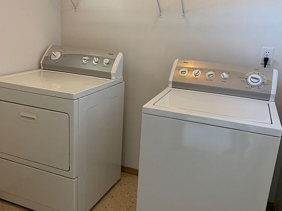4th image of 5019 Grove St APT 207