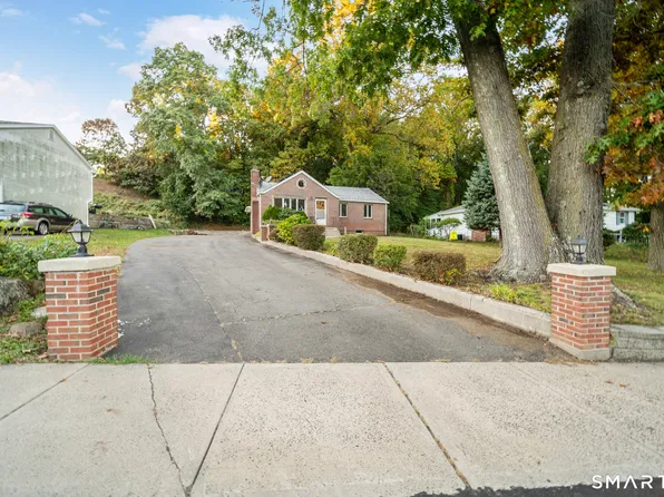 754 Jones Hill Road, West Haven, CT 06516