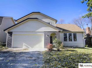 15543 Arbor St, Omaha, NE 68144