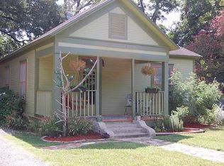 802 Short St, Smithville, TX 78957