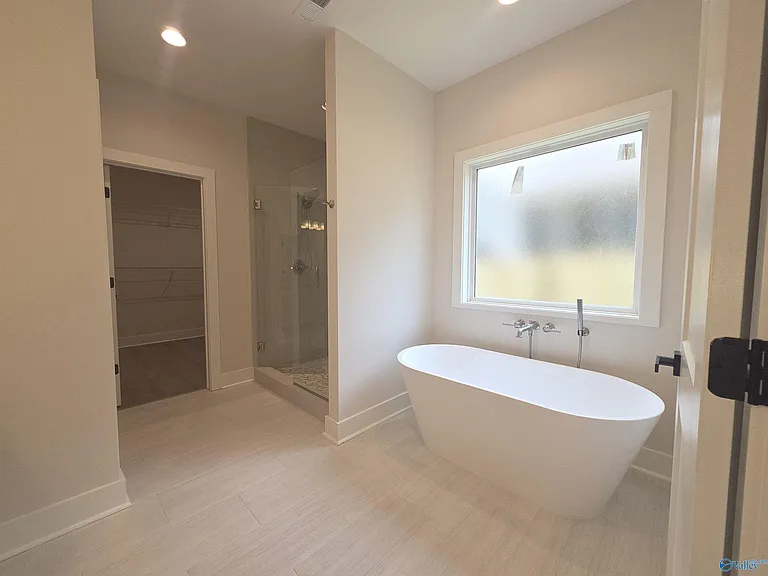 2909 9th Ave — Photo 13