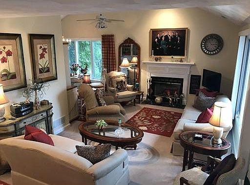 3rd image of 144 Brickett Hill Cir
